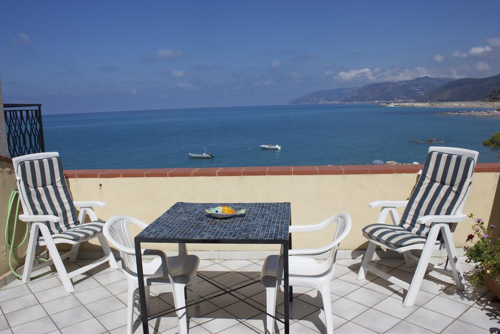 Le Case Del Borgo - Perla Capo d'Orlando Exterior photo